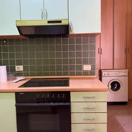 アパート 4 Persons-golem *